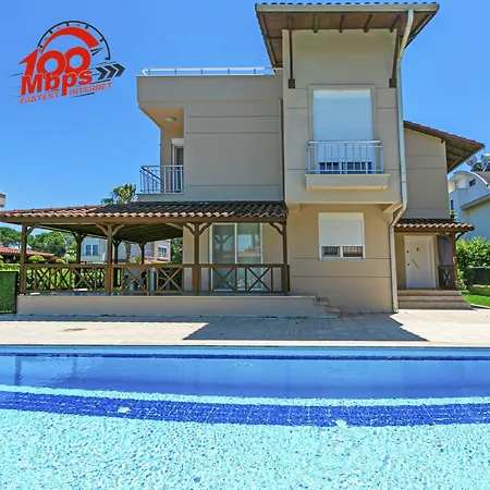 Paradise Town Villa Legend